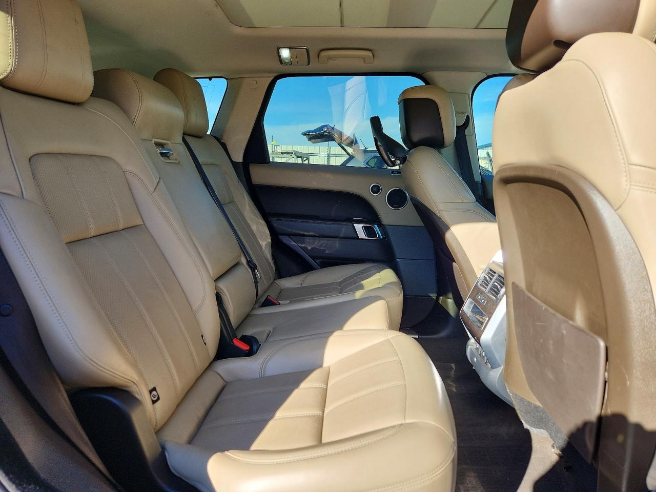 2018 LAND ROVER RANGE ROVER SPORT HSE photo 10