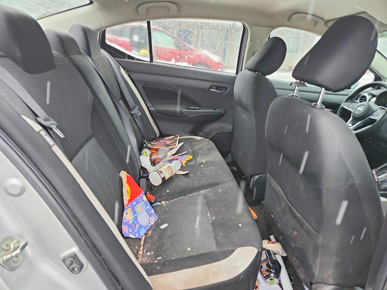 2021 NISSAN VERSA SV photo 28