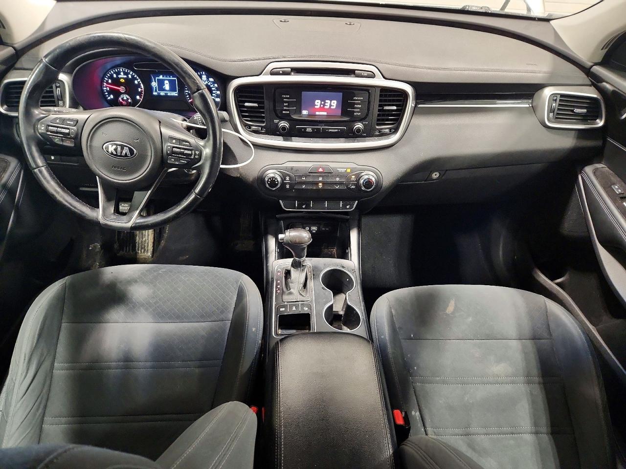 2016 KIA SORENTO LX photo 15