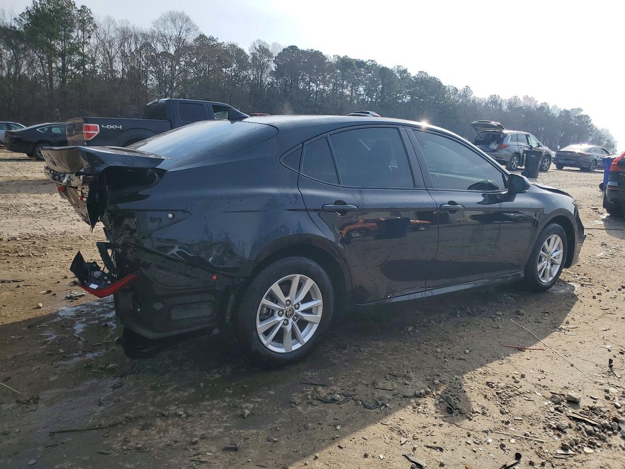 2025 TOYOTA CAMRY LE photo 5