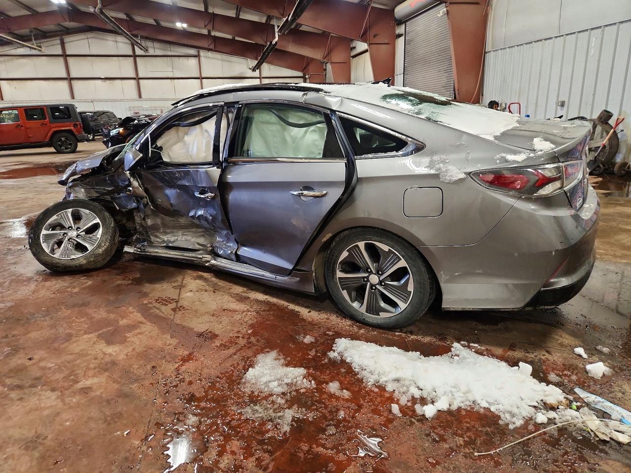 2018 HYUNDAI SONATA HYBRID photo 4