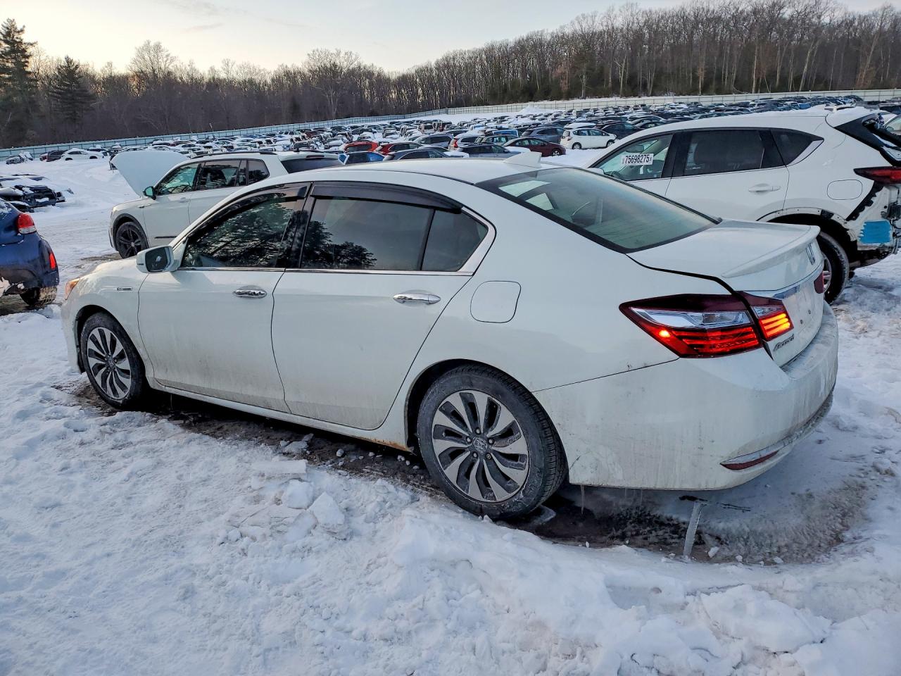 2017 HONDA ACCORD HYBRID EXL photo 3