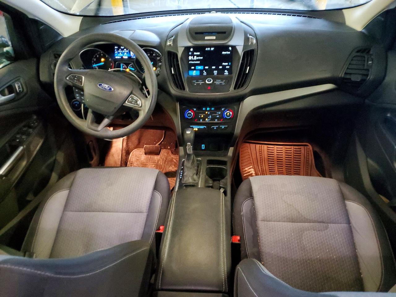 2017 FORD ESCAPE SE photo 8