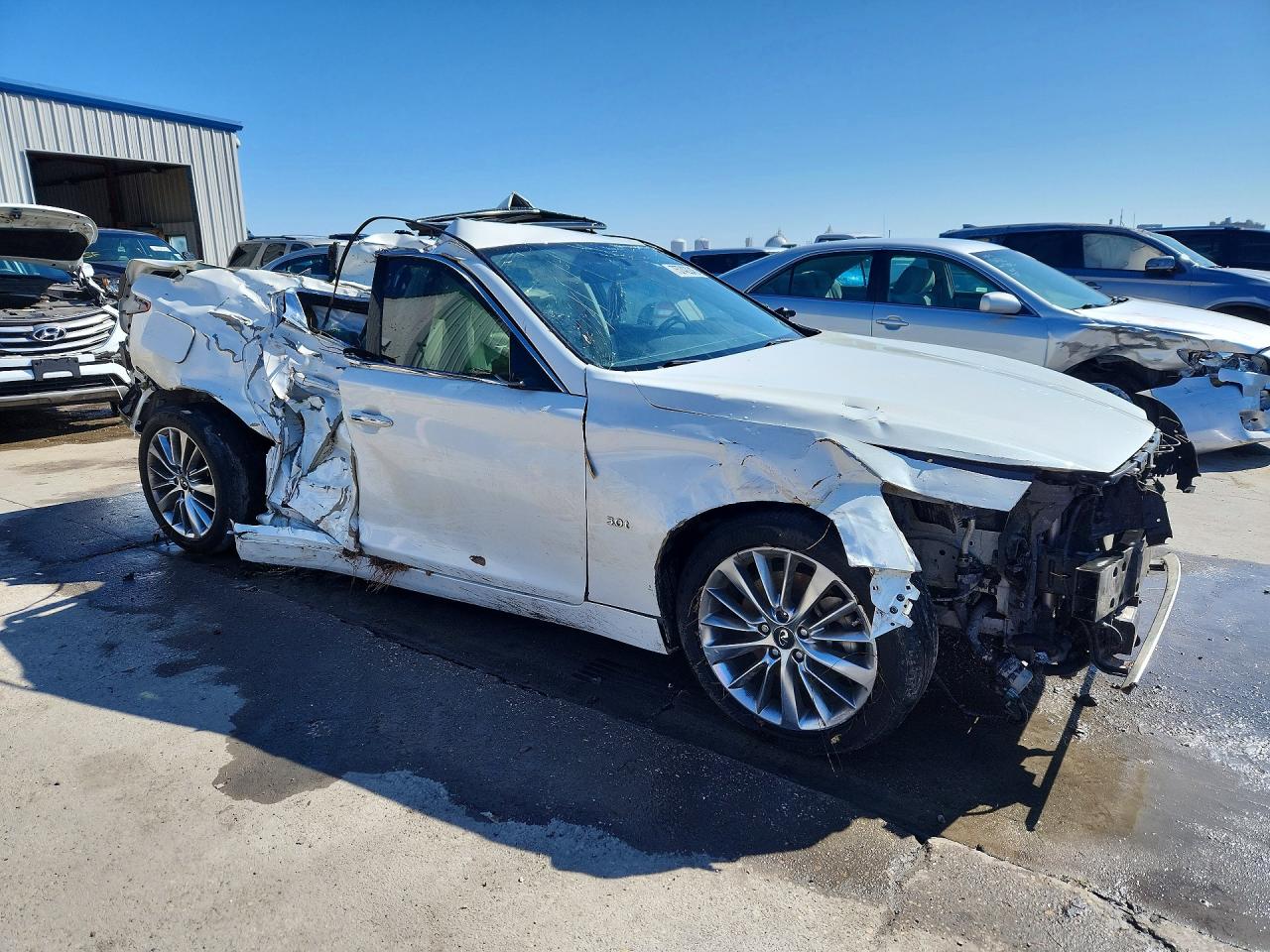 2018 INFINITI Q50 3.0T LUXE photo 4