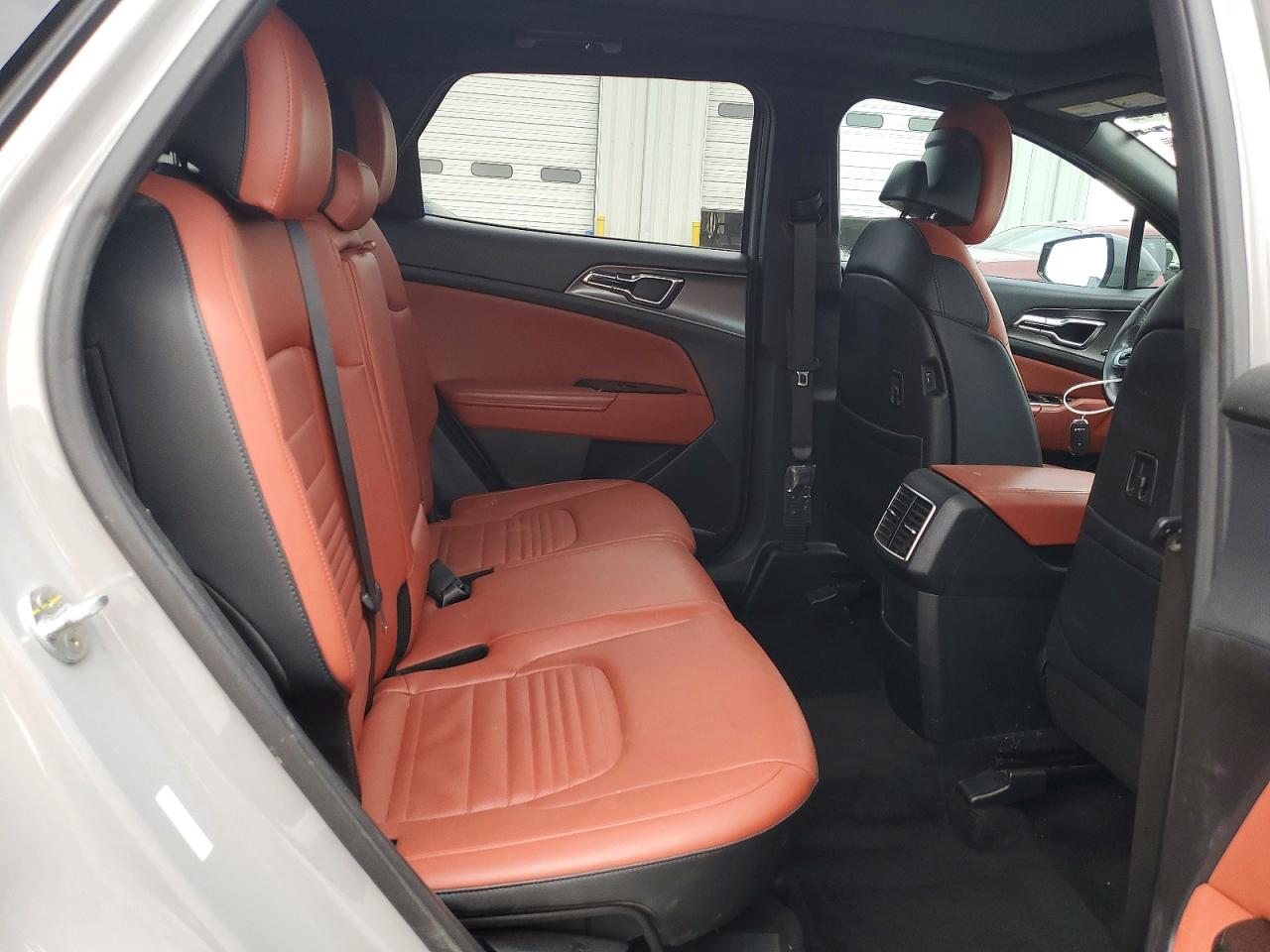 2023 KIA SPORTAGE SX photo 31