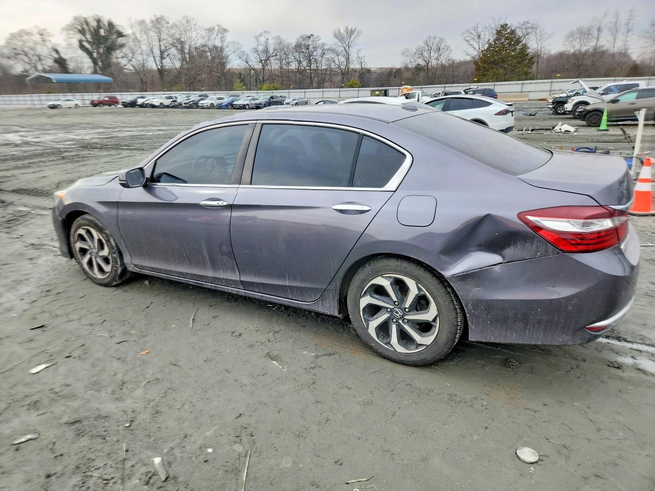 2016 HONDA ACCORD EX photo 3