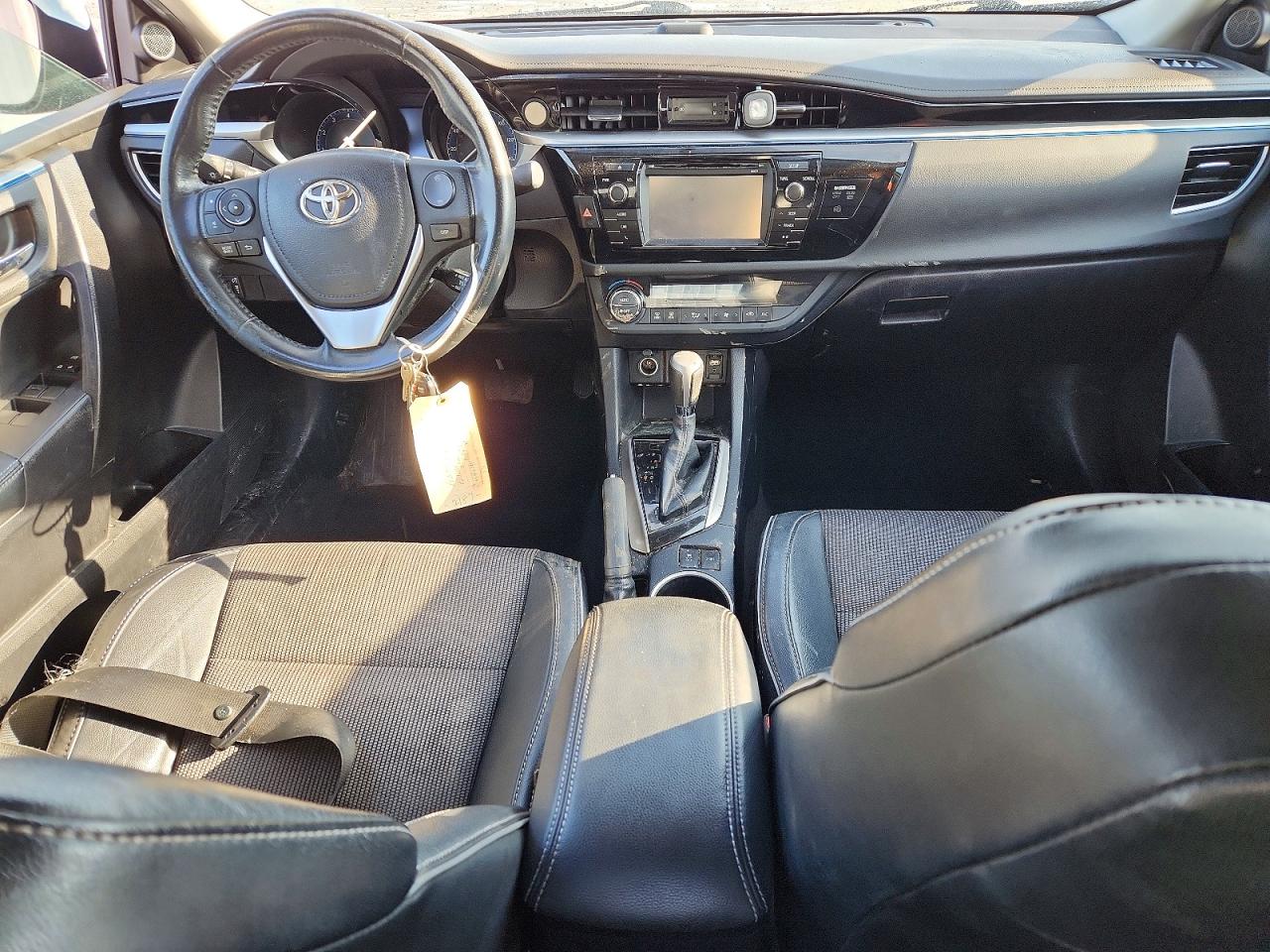 2016 TOYOTA COROLLA L photo 15