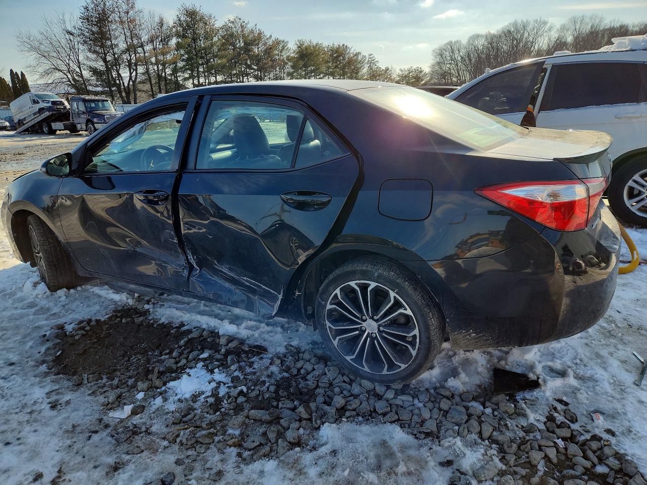 2016 TOYOTA COROLLA L photo 3