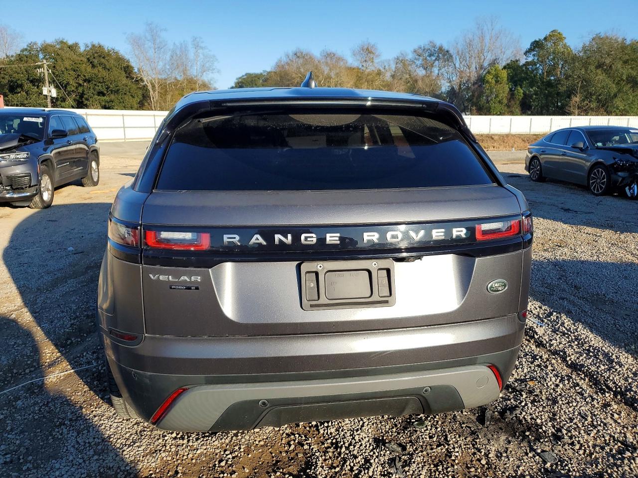 2019 LAND ROVER RANGE ROVER VELAR S photo 11