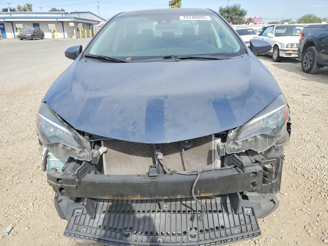 2018 TOYOTA COROLLA LE photo 9