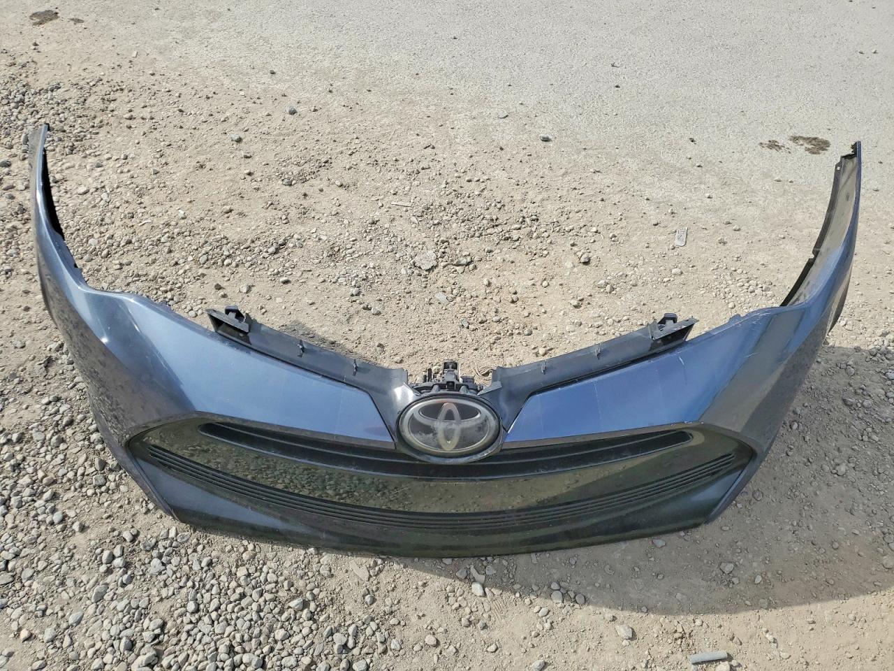 2018 TOYOTA COROLLA LE photo 23
