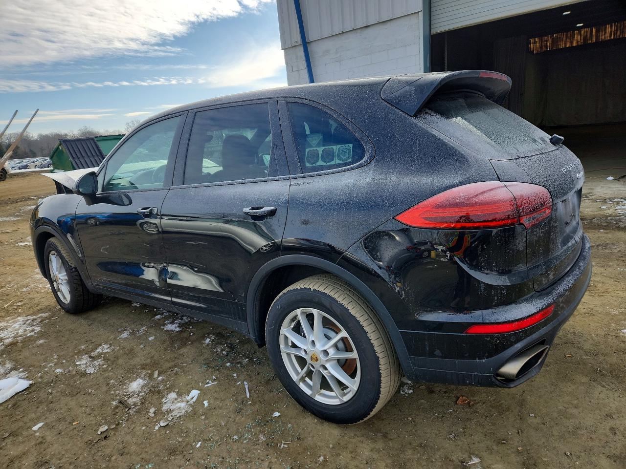 2016 PORSCHE CAYENNE photo 3