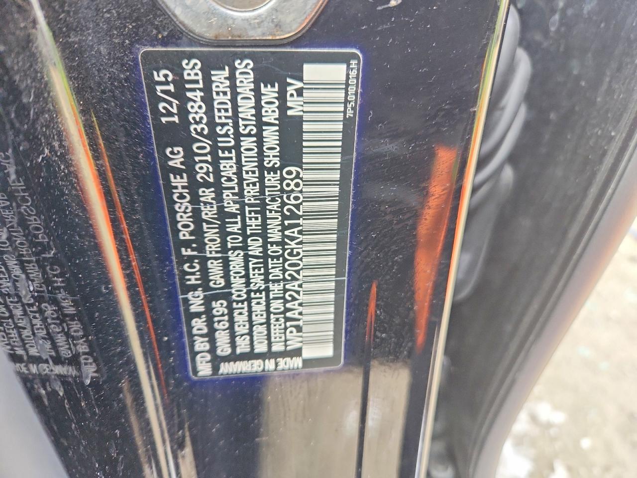 2016 PORSCHE CAYENNE photo 25