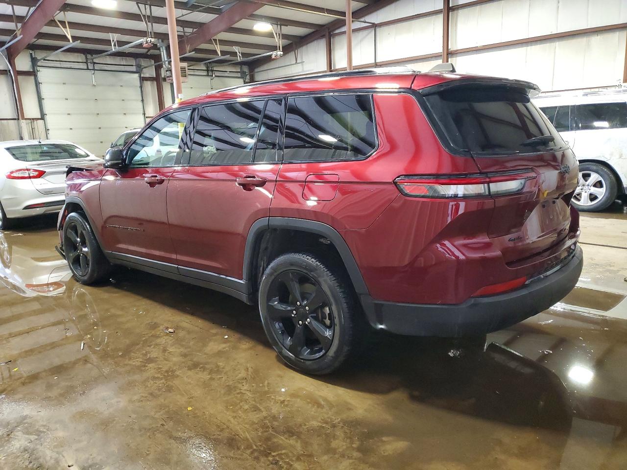 2023 JEEP GRAND CHEROKEE L LAREDO photo 3