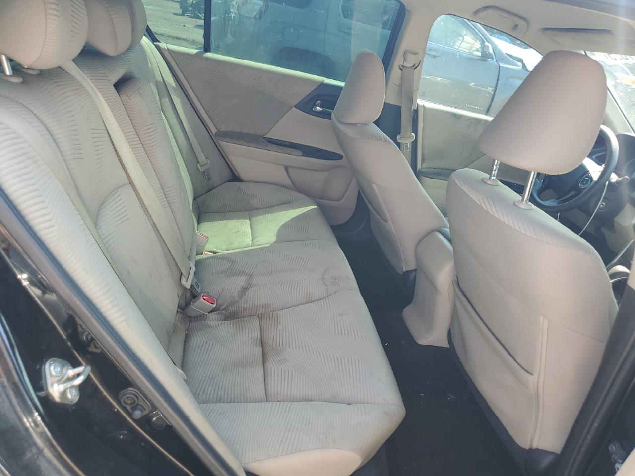 2017 HONDA ACCORD LX photo 28
