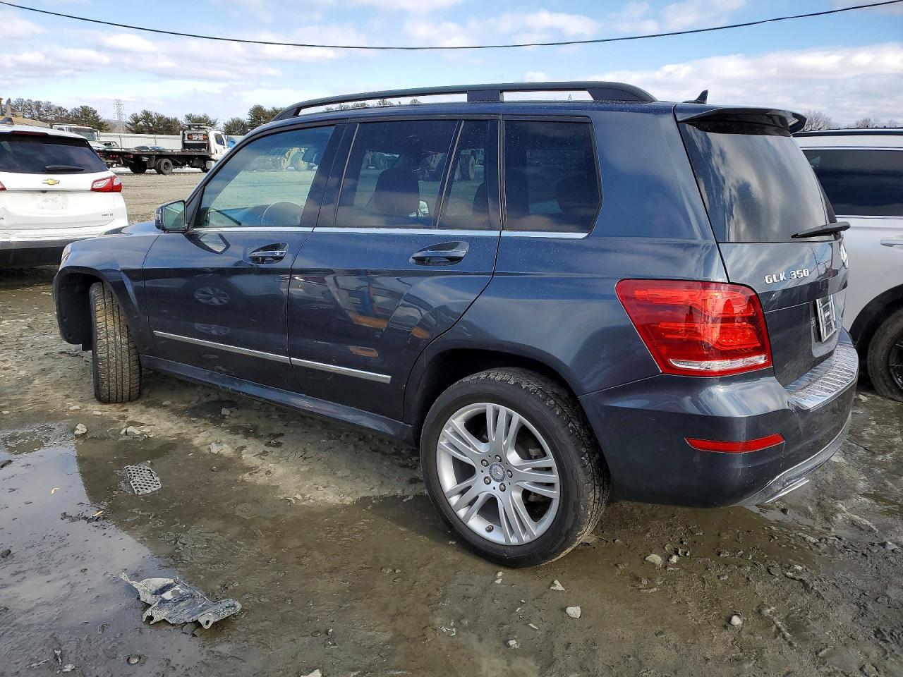 2015 MERCEDES-BENZ GLK 350 4MATIC photo 2