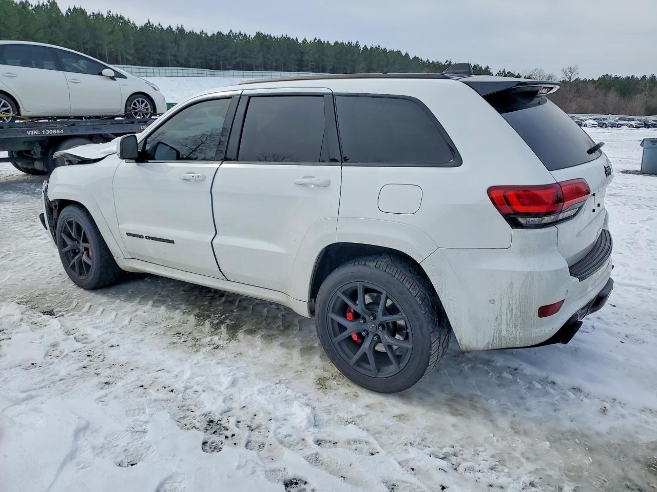 2020 JEEP GRAND CHEROKEE SRT-8 photo 3