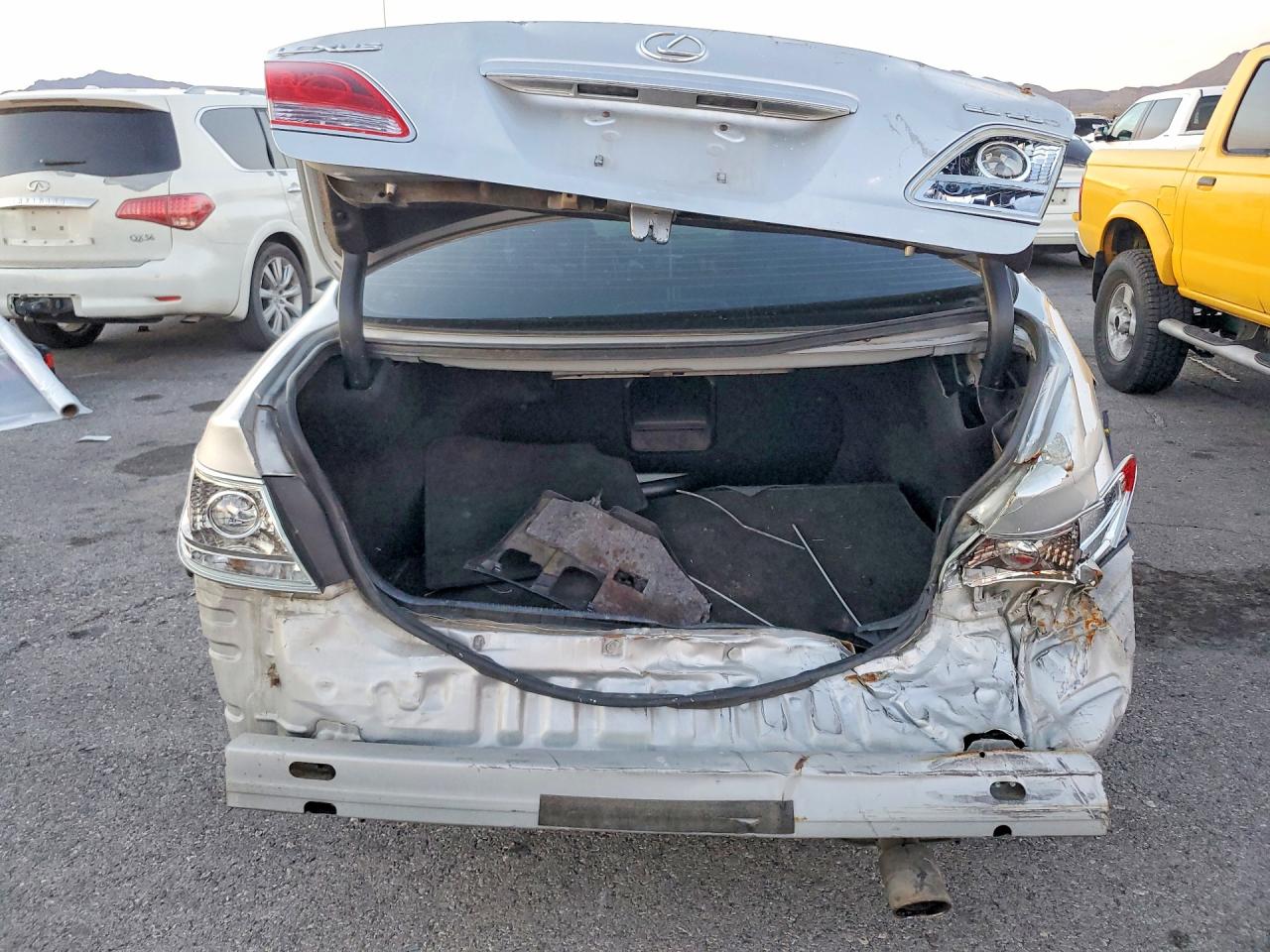 2005 LEXUS ES 330 photo 11