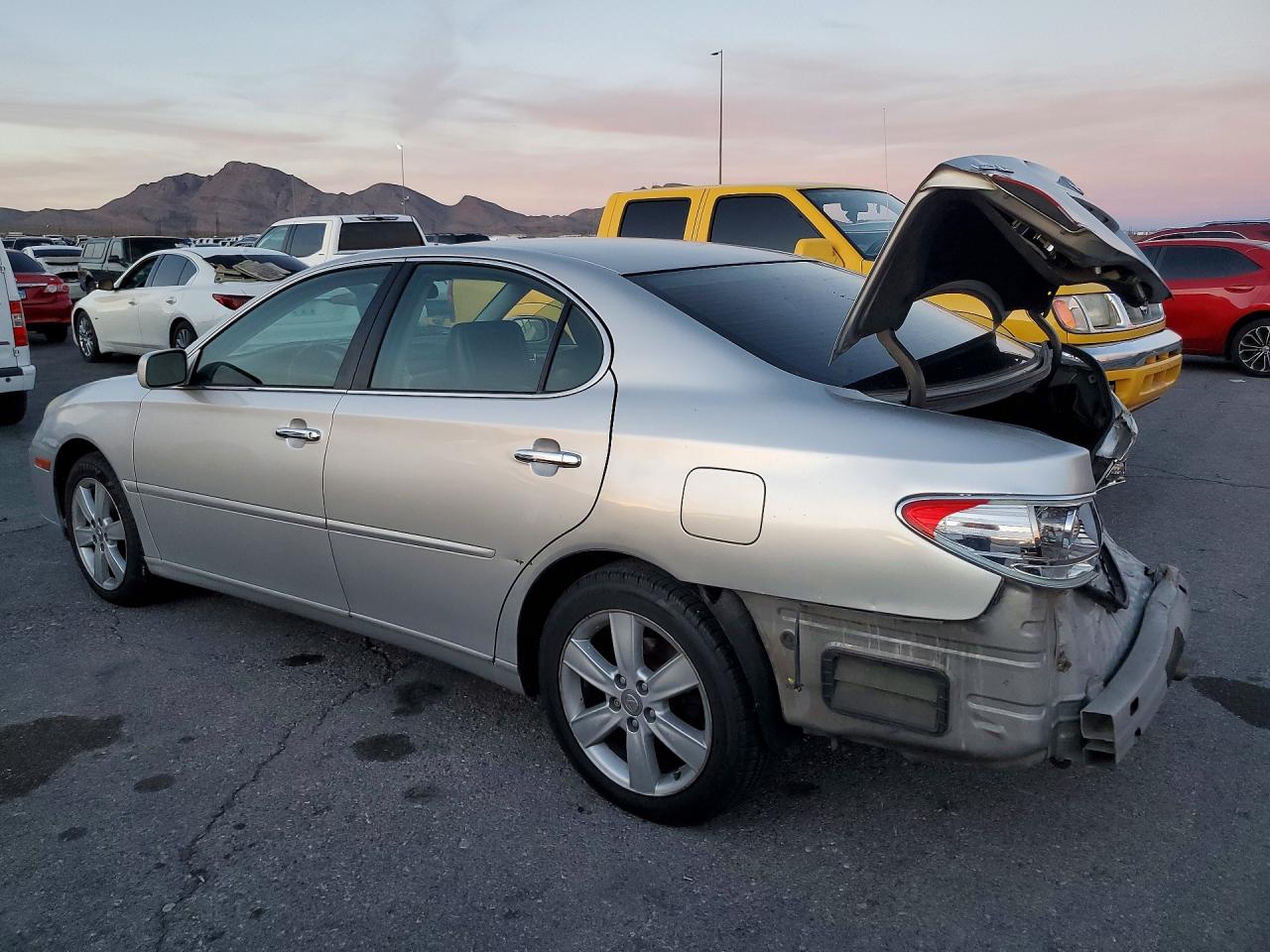 2005 LEXUS ES 330 photo 3