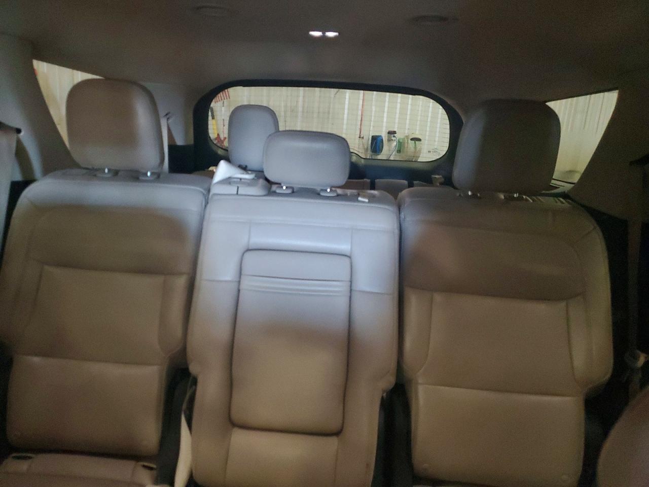 2020 FORD EXPLORER XLT photo 19