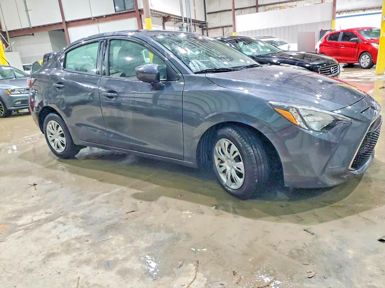 2019 TOYOTA YARIS L photo 7