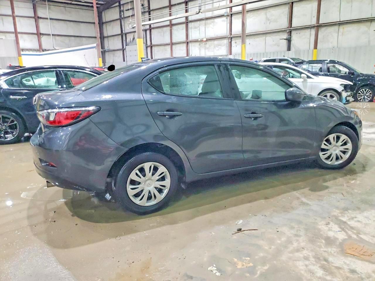 2019 TOYOTA YARIS L photo 5