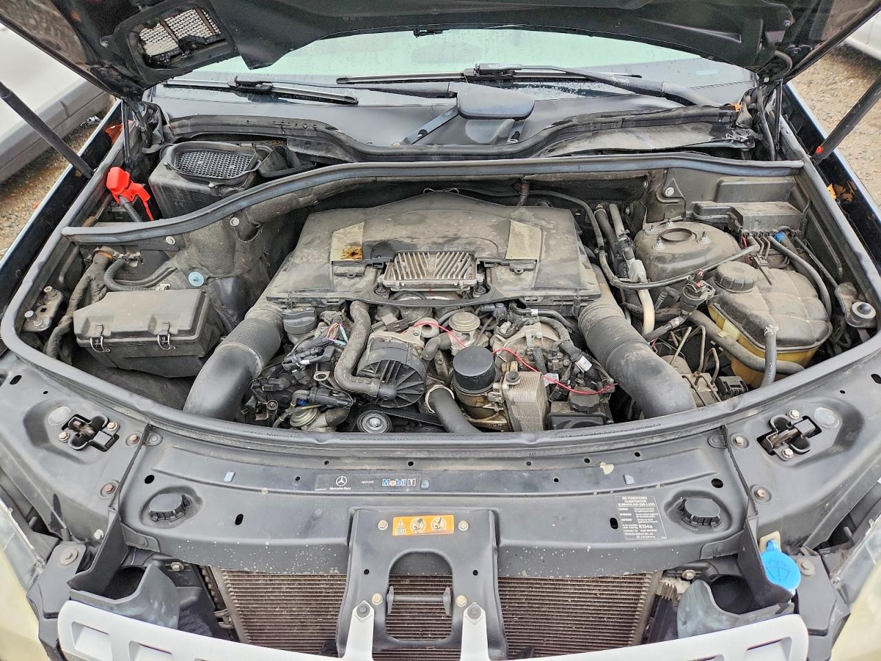 2010 MERCEDES-BENZ ML 350 photo 23
