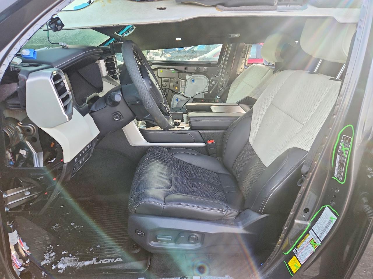 2025 TOYOTA SEQUOIA CAPSTONE photo 19