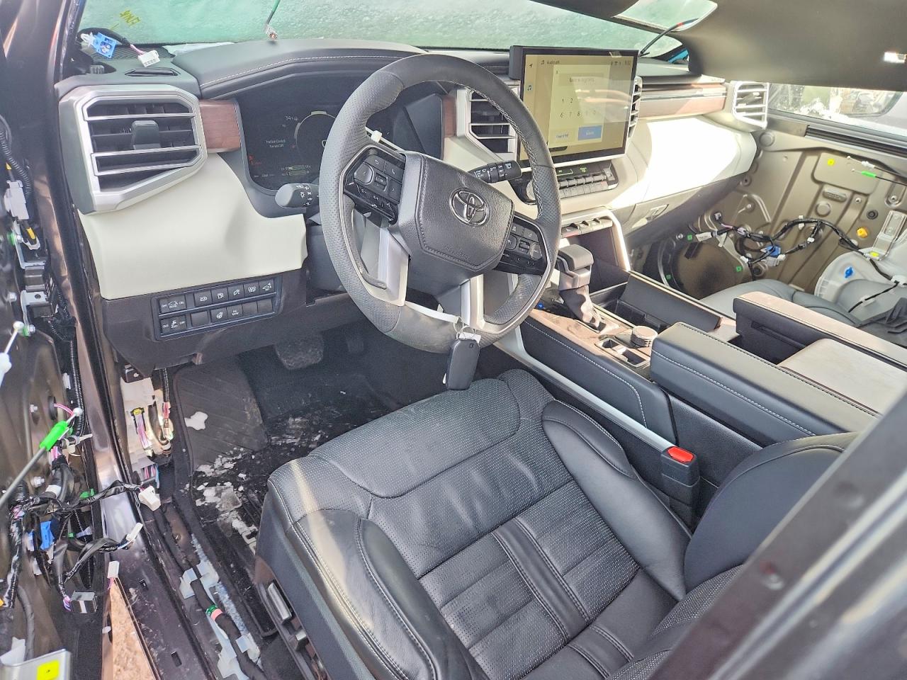 2025 TOYOTA SEQUOIA CAPSTONE photo 22