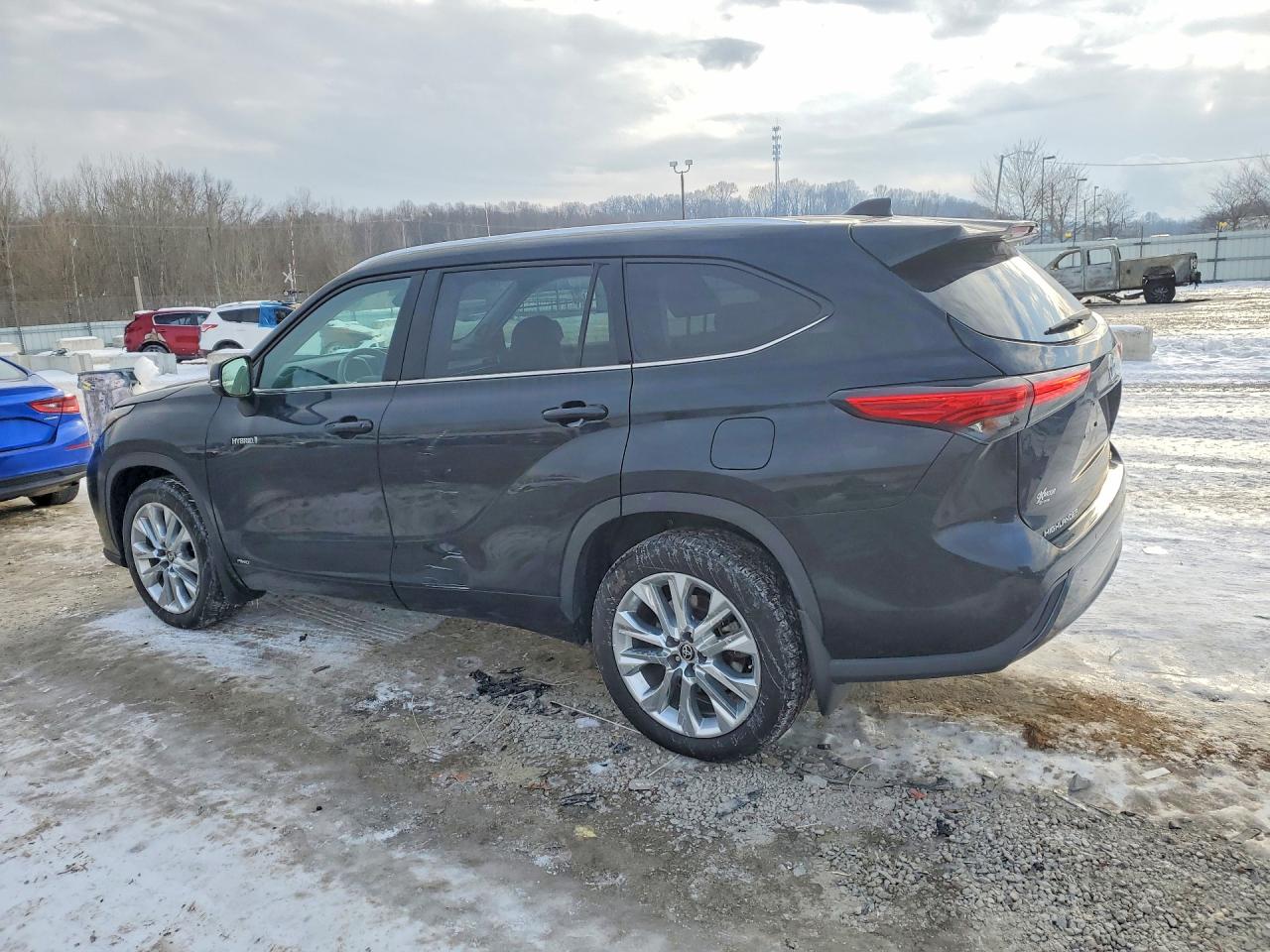 2021 TOYOTA HIGHLANDER HYBRID LIMITED photo 2