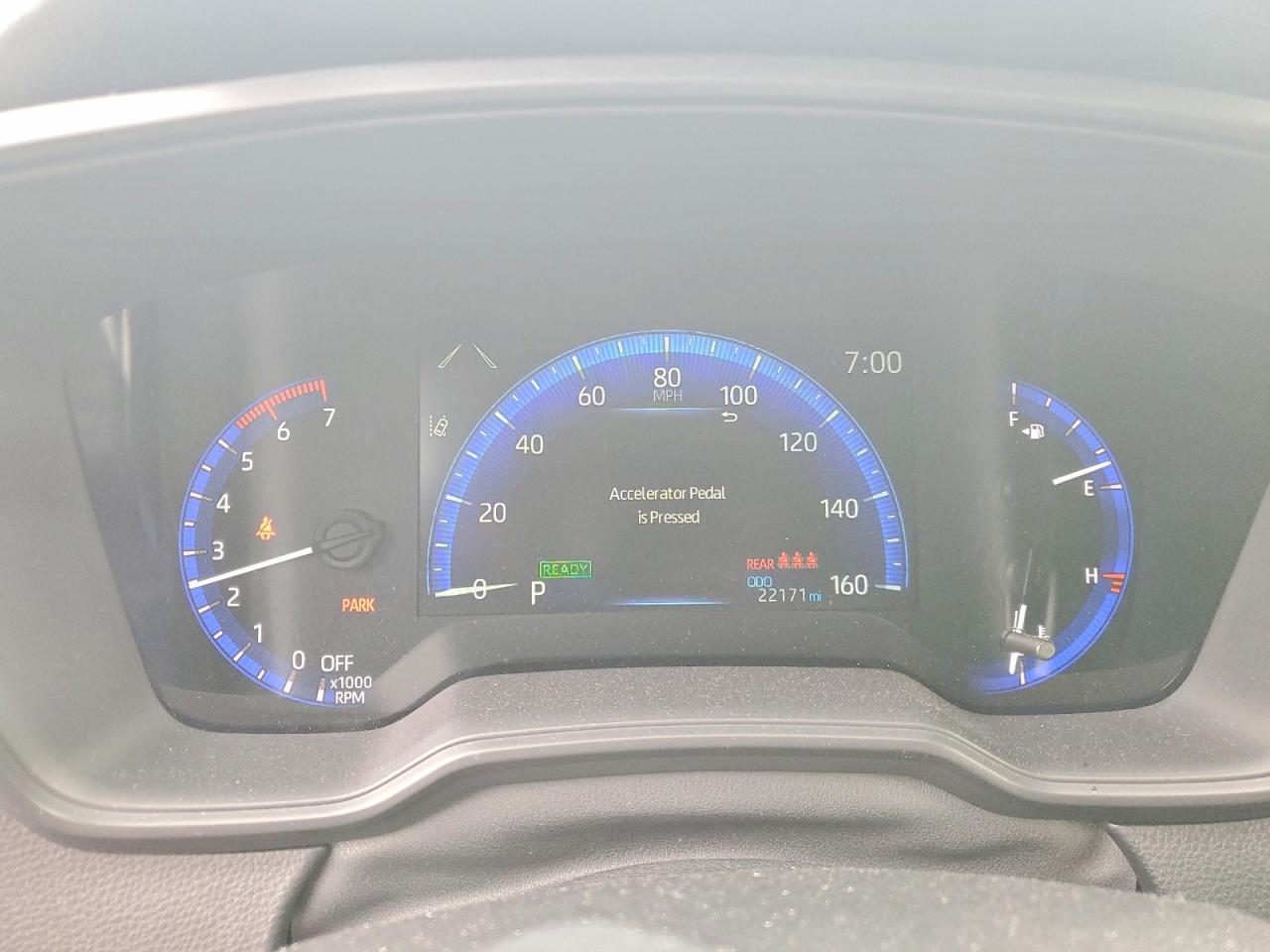 2022 TOYOTA COROLLA LE photo 9