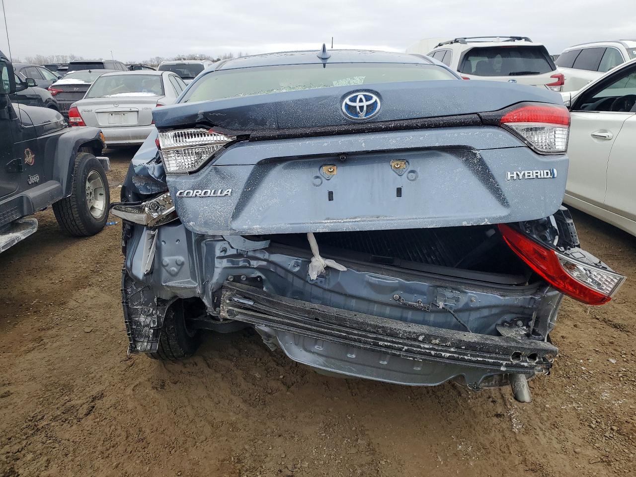 2022 TOYOTA COROLLA LE photo 6