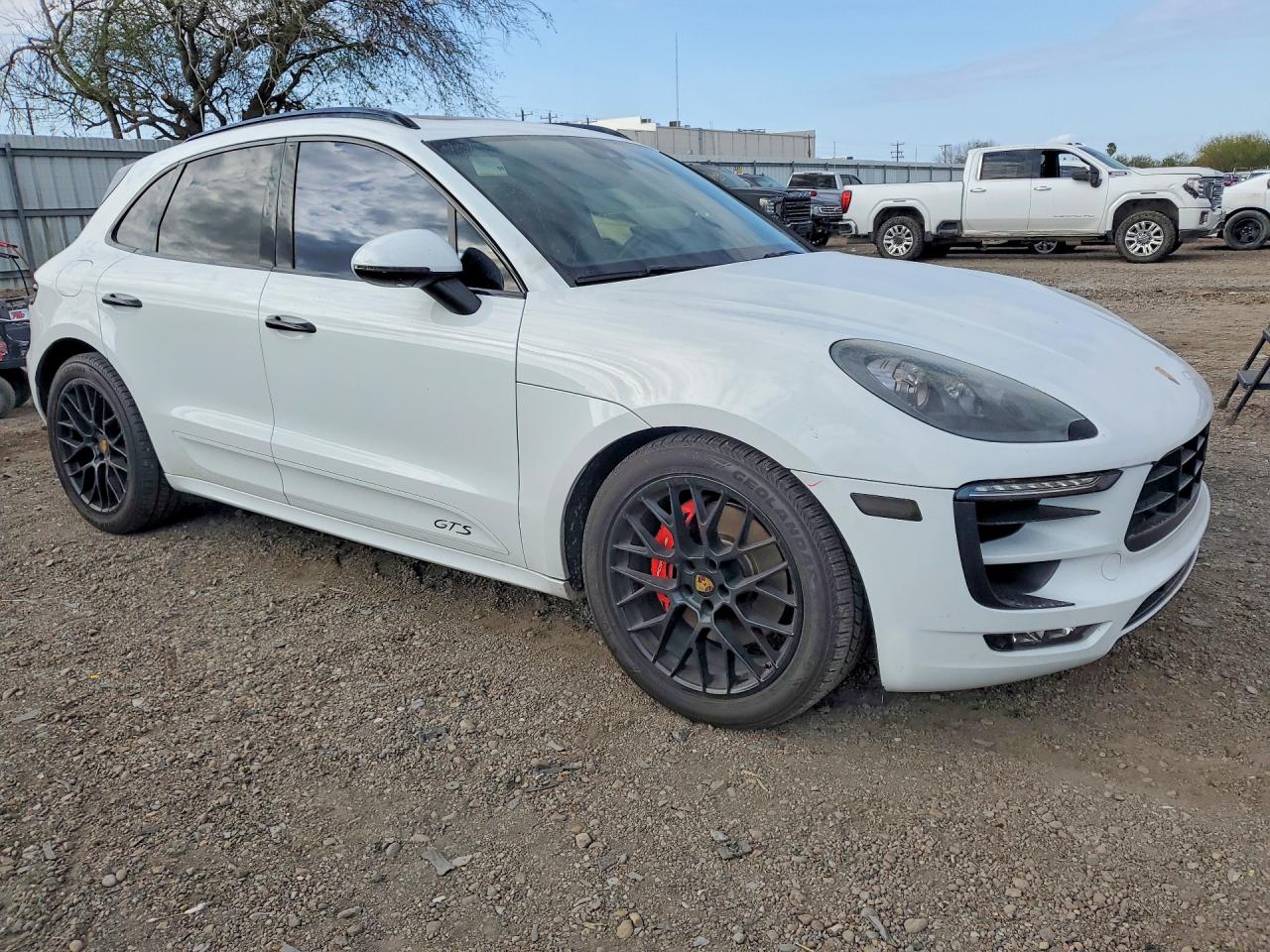 2017 PORSCHE MACAN GTS photo 4