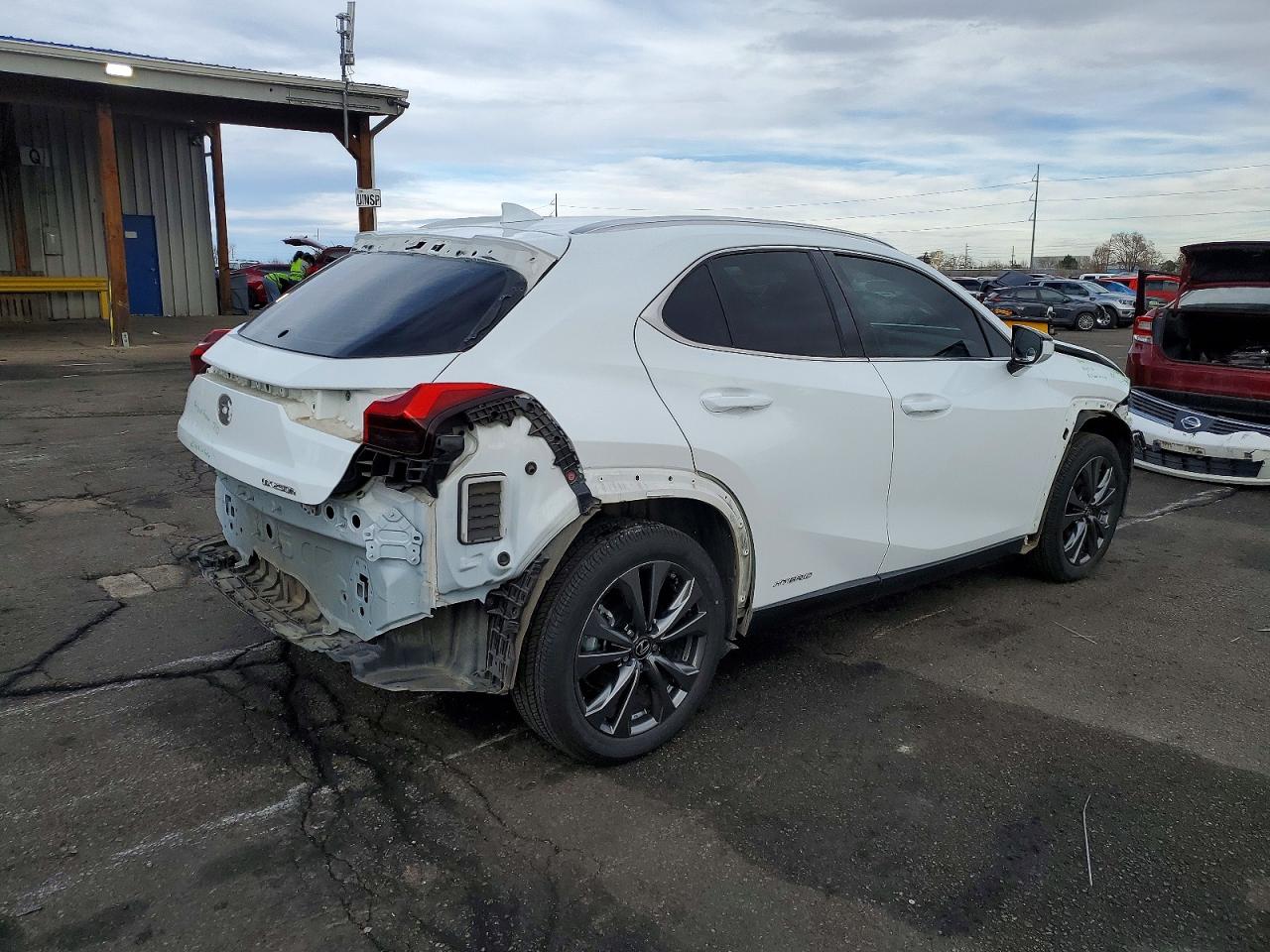 2020 LEXUS UX 250H photo 3