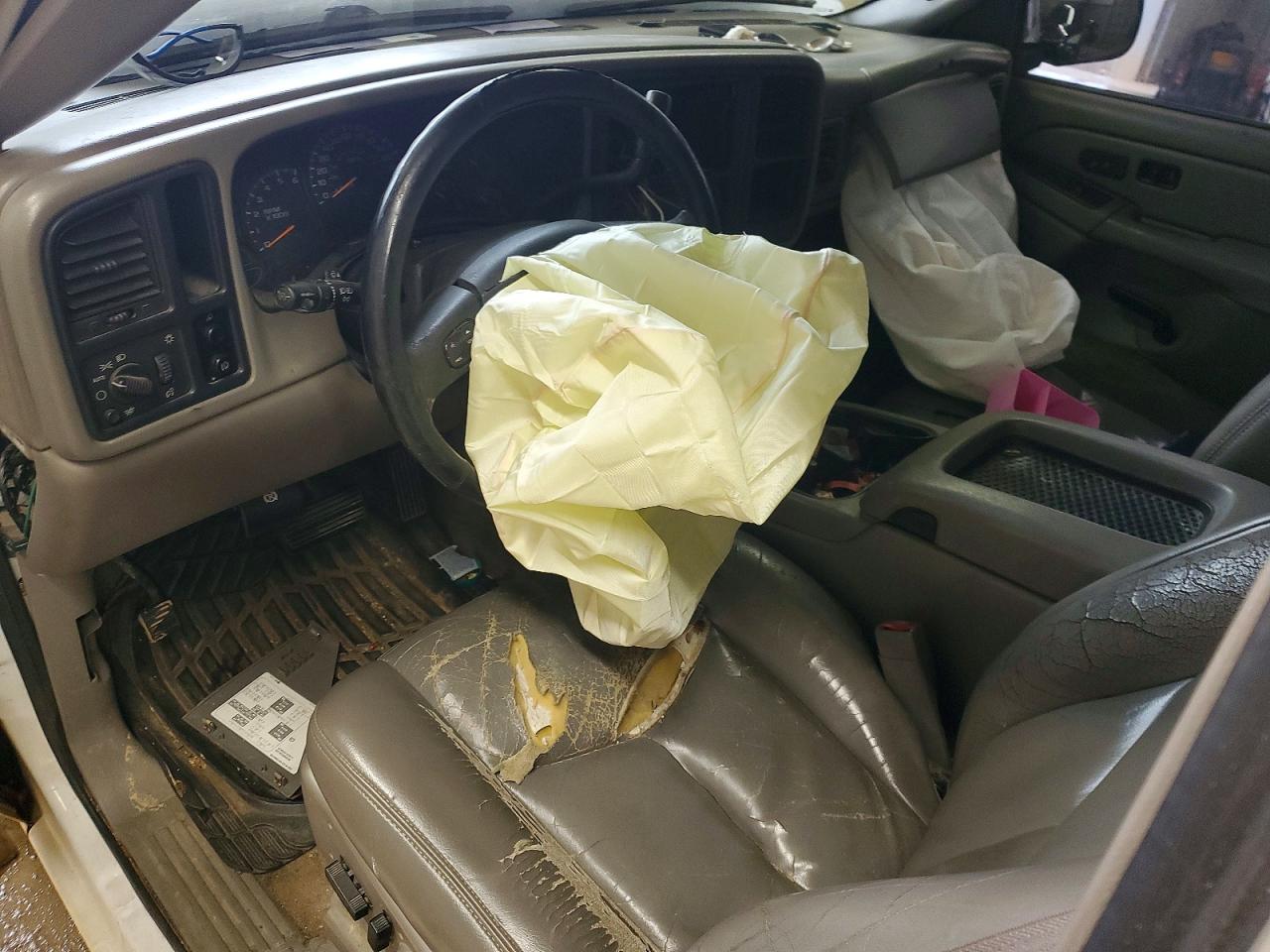 2005 CHEVROLET SILVERADO C1500 photo 22