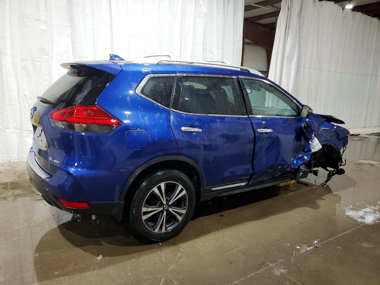 2017 NISSAN ROGUE S photo 5