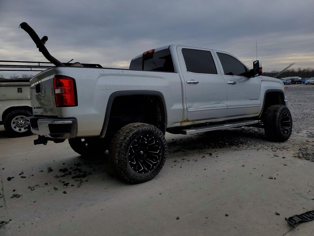 2014 GMC SIERRA K1500 SLE photo 5