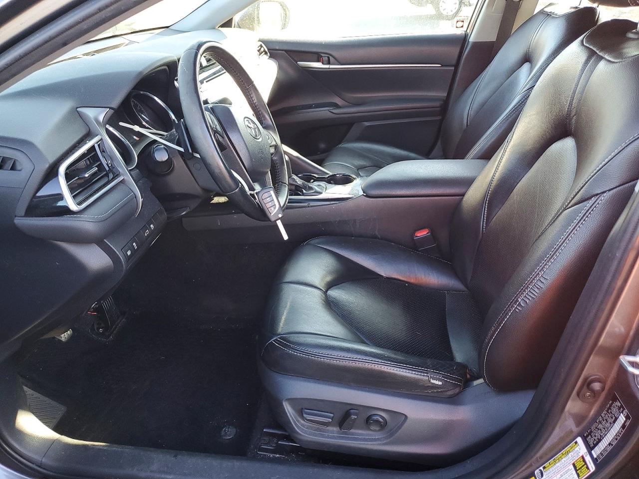 2018 TOYOTA CAMRY L photo 7