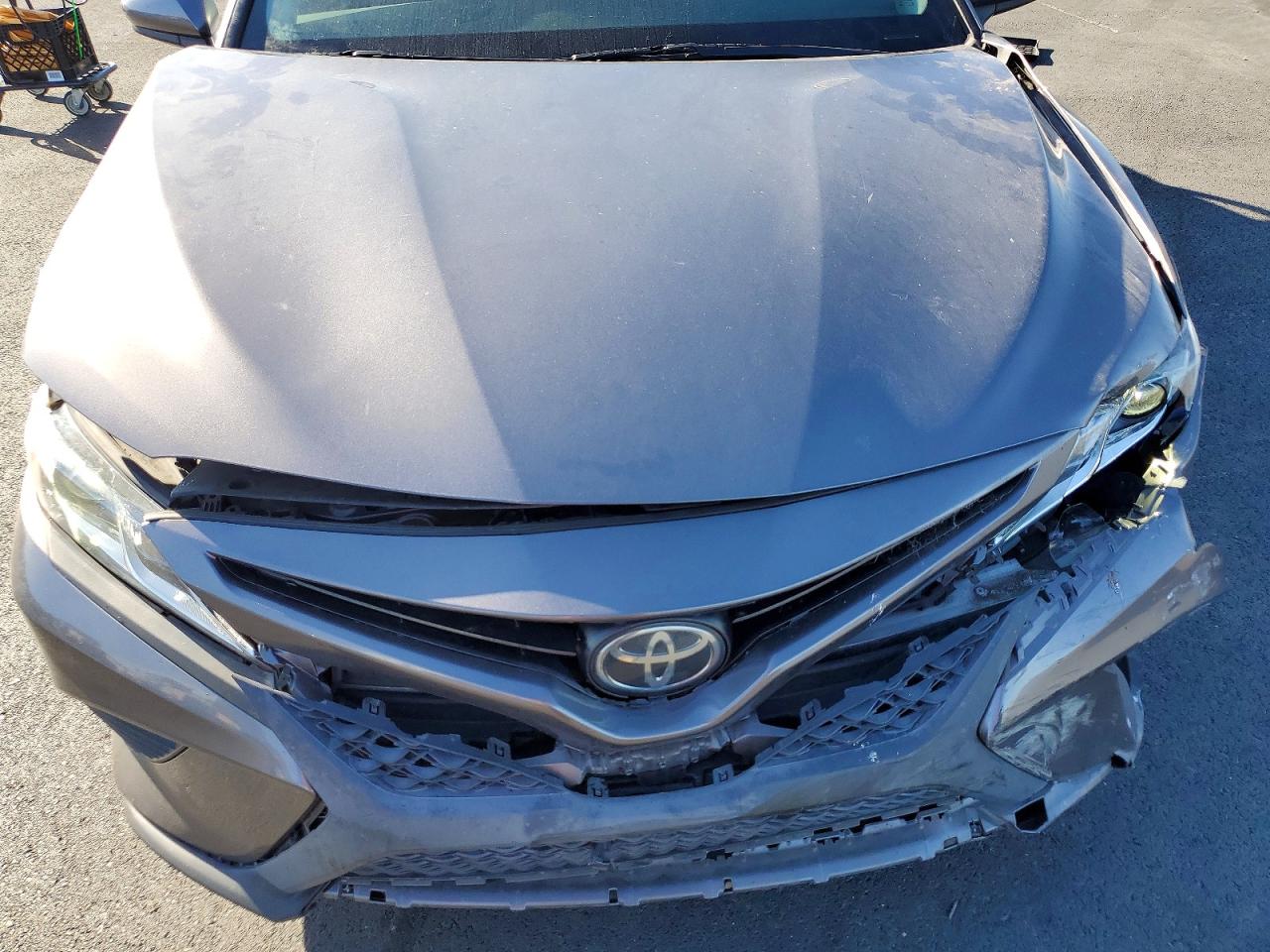 2018 TOYOTA CAMRY L photo 11