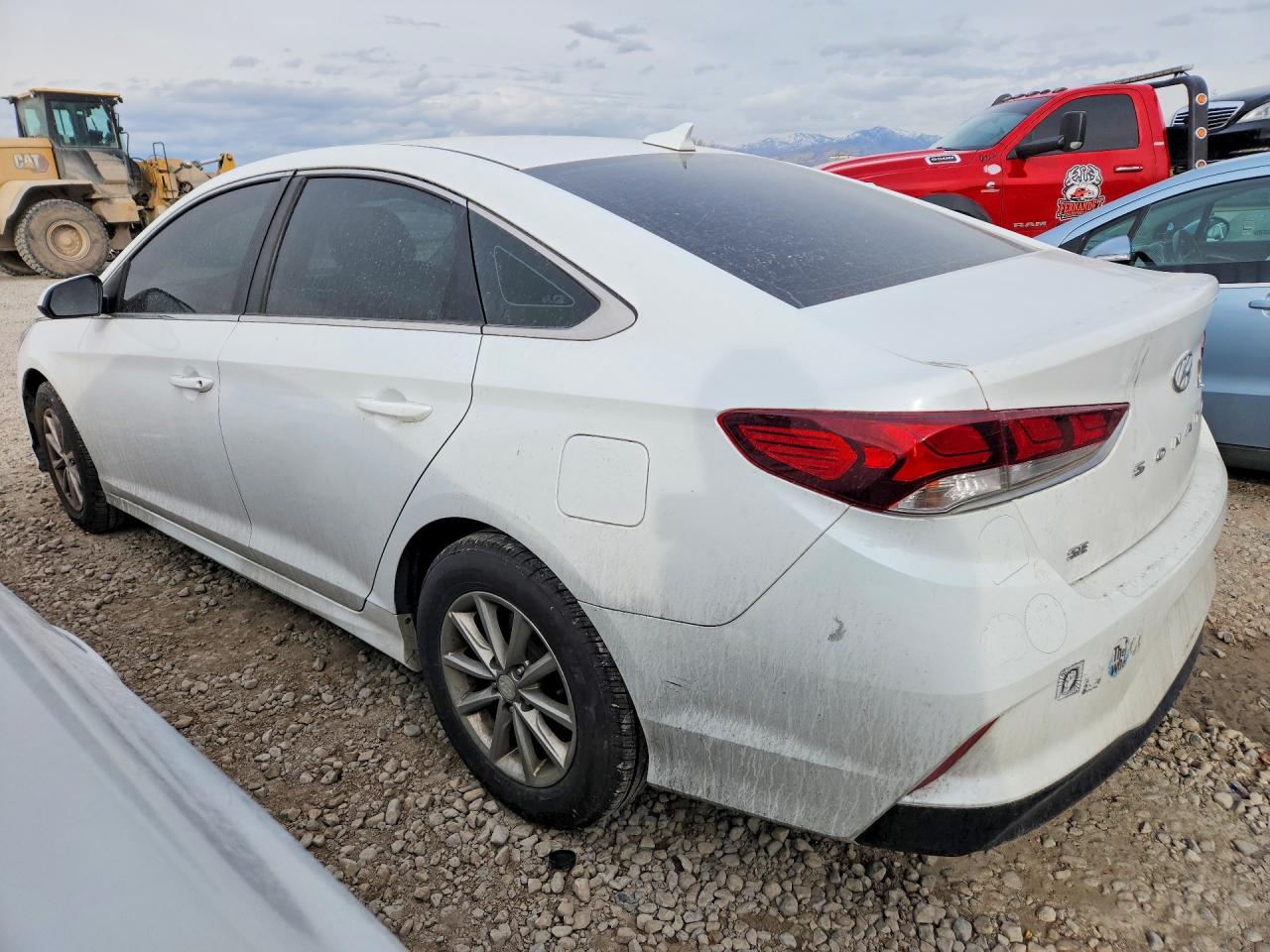 2018 HYUNDAI SONATA SE photo 2