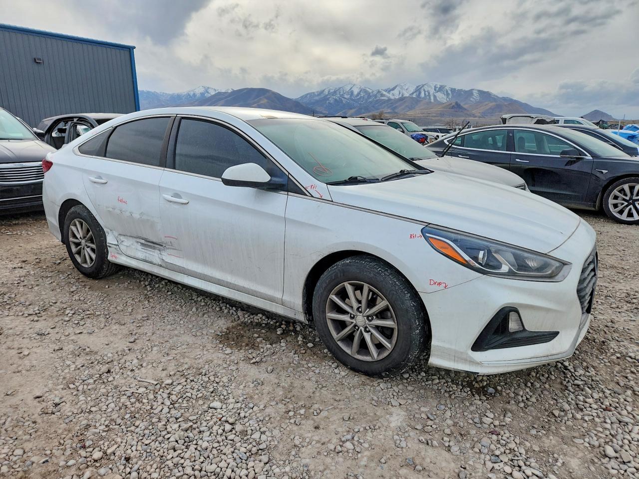 2018 HYUNDAI SONATA SE photo 4