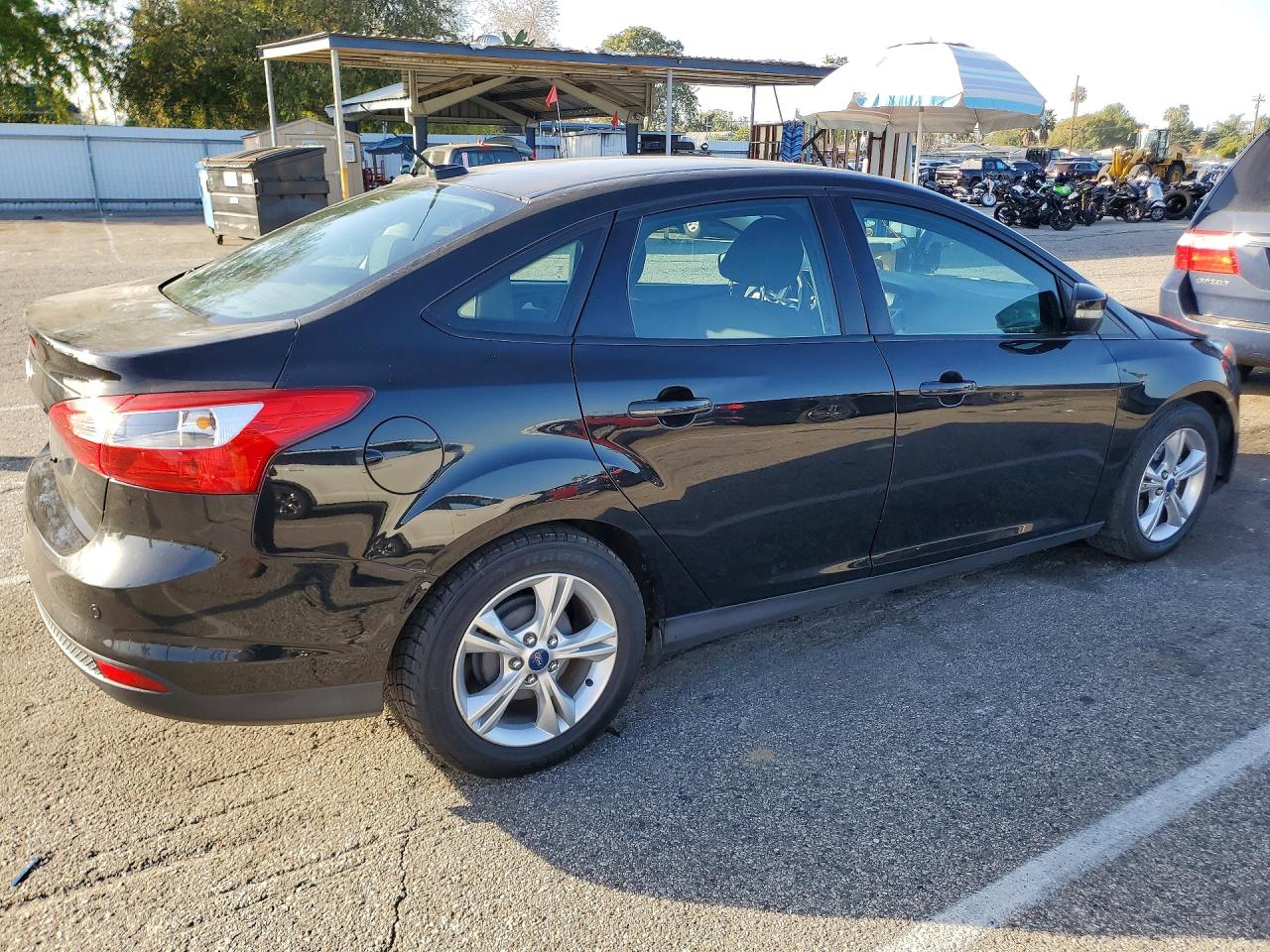 2014 FORD FOCUS SE photo 3