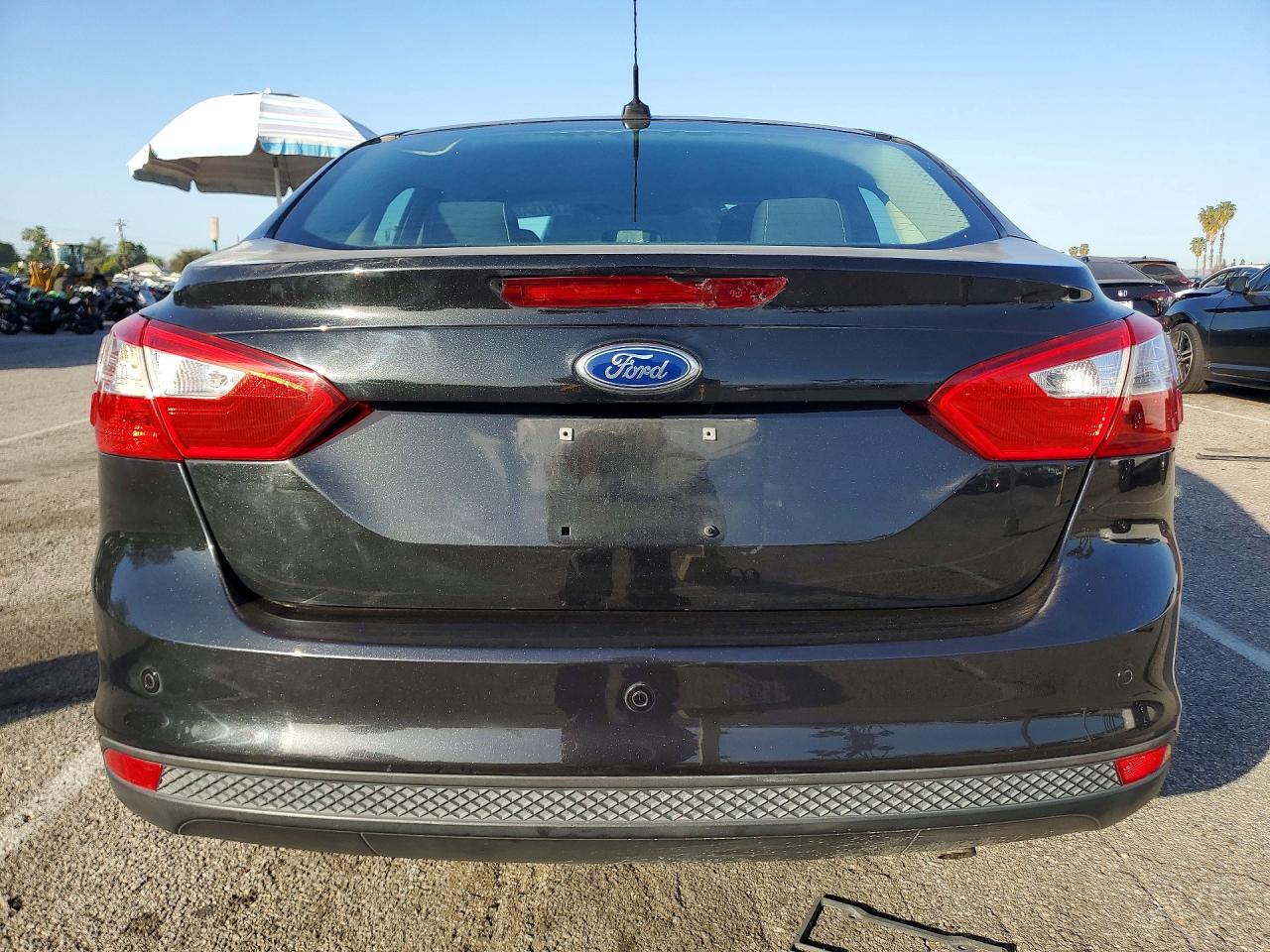 2014 FORD FOCUS SE photo 6