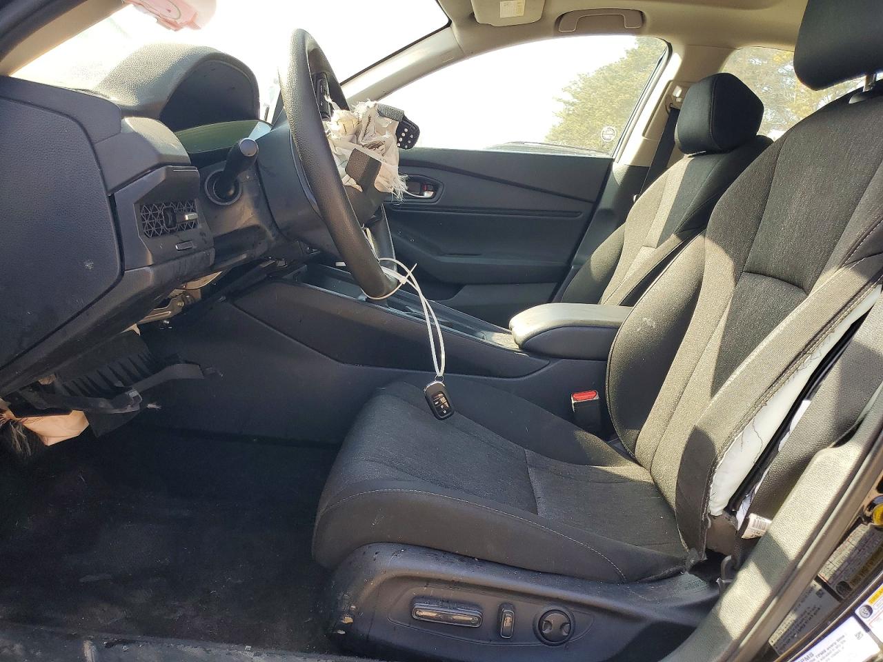 2024 HONDA ACCORD EX photo 19