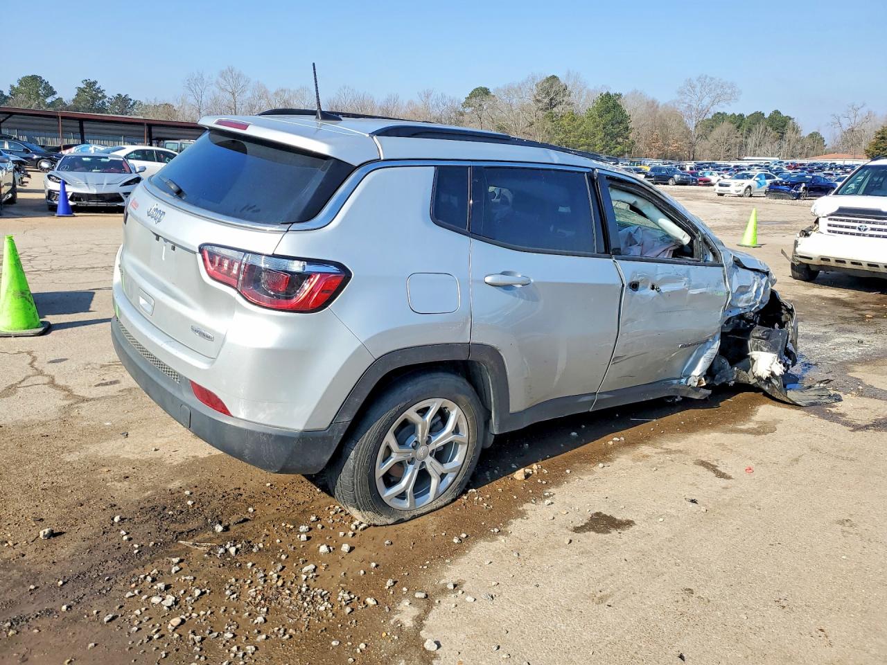 2024 JEEP COMPASS LATITUDE photo 5