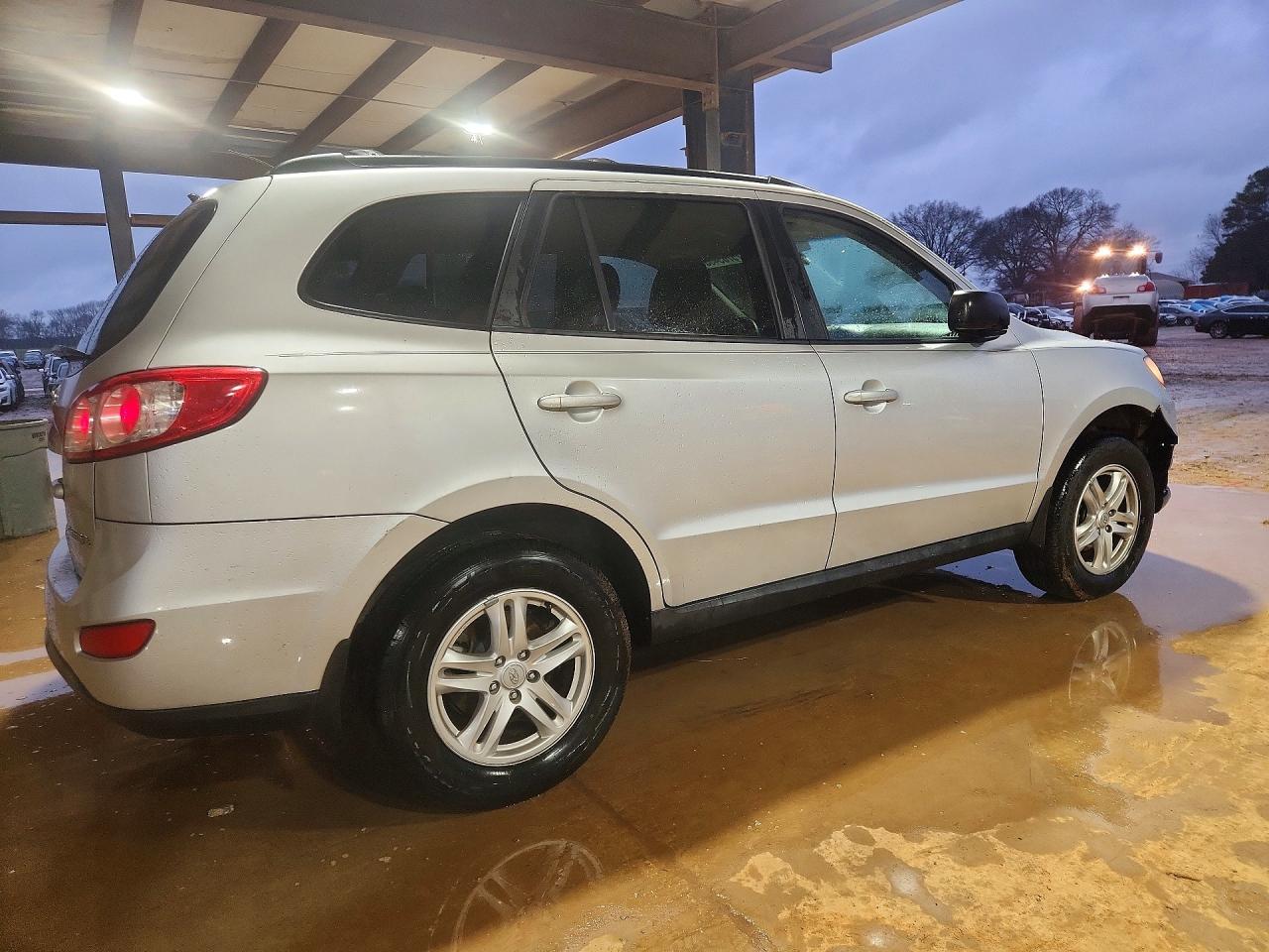 2011 HYUNDAI SANTA FE GLS photo 3