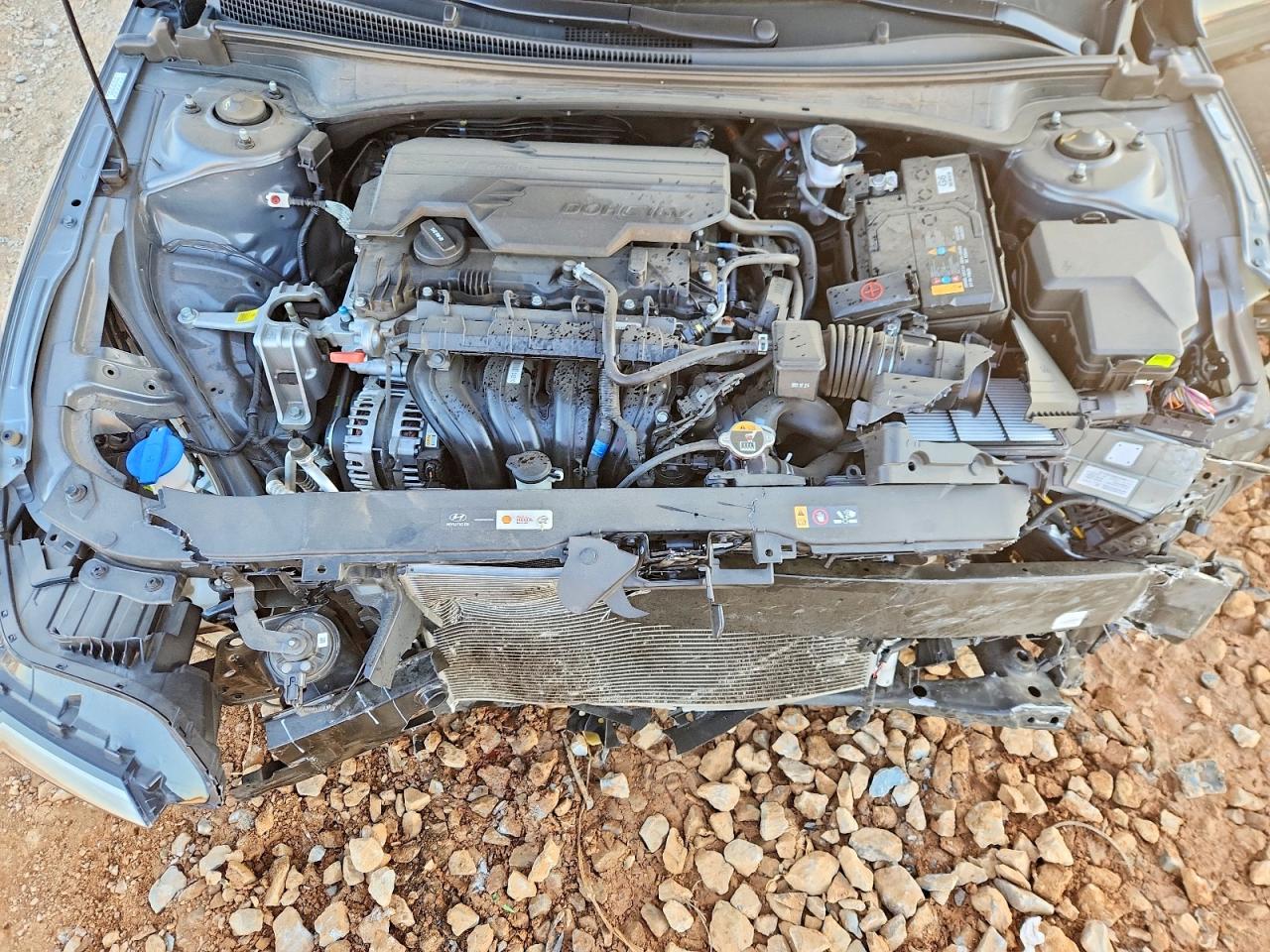 2024 HYUNDAI ELANTRA SEL photo 21