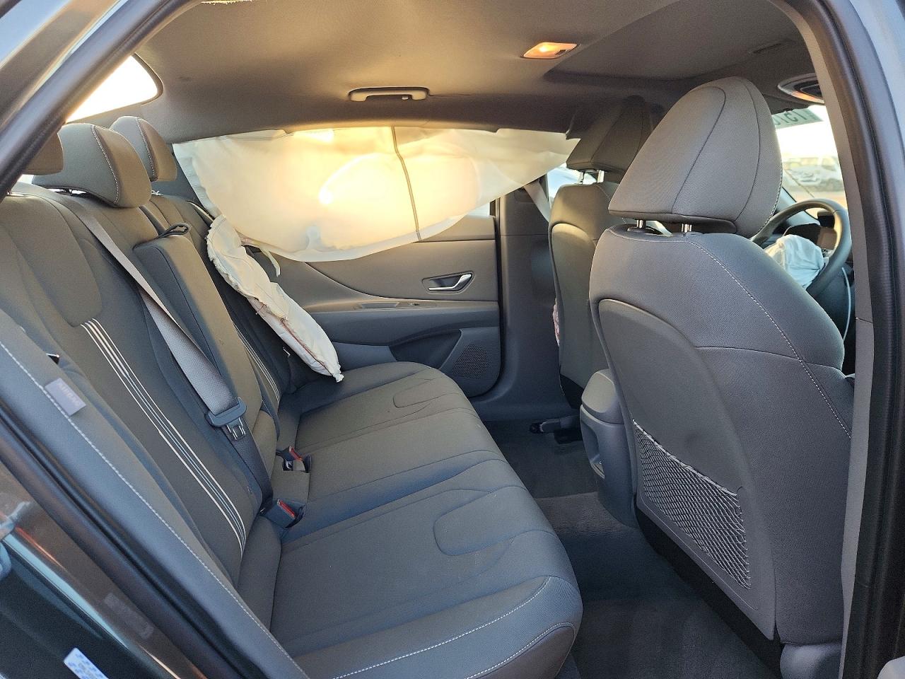 2024 HYUNDAI ELANTRA SEL photo 19