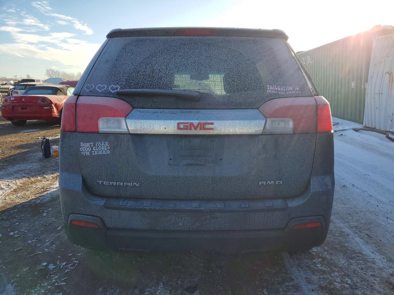 2011 GMC TERRAIN SLE photo 6