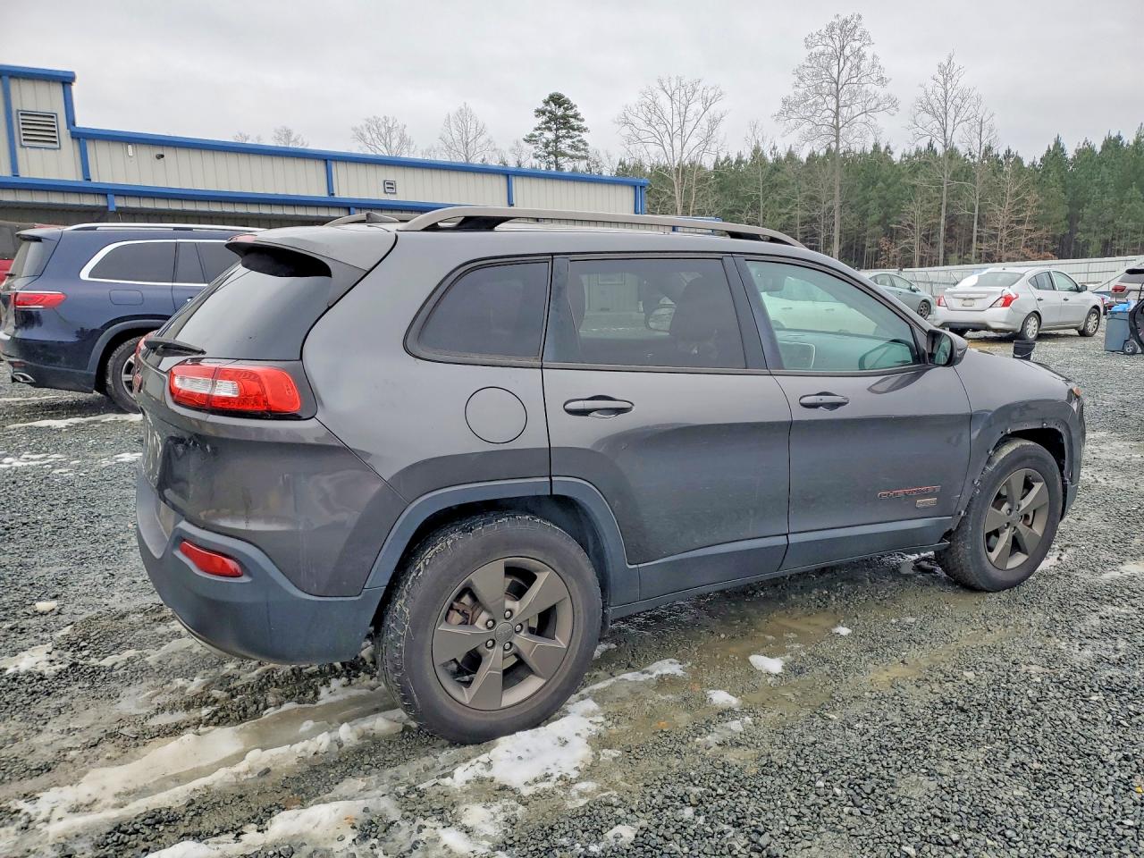 2017 JEEP CHEROKEE LATITUDE photo 5